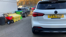 MG Hs 1.5 T-GDI Exclusive 5dr Petrol Hatchback